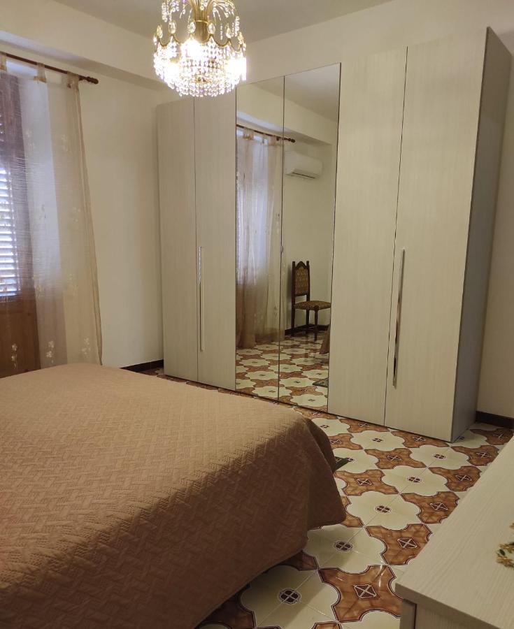 דירות צ'יניזי Casa Vacanza Di Maggio מראה חיצוני תמונה